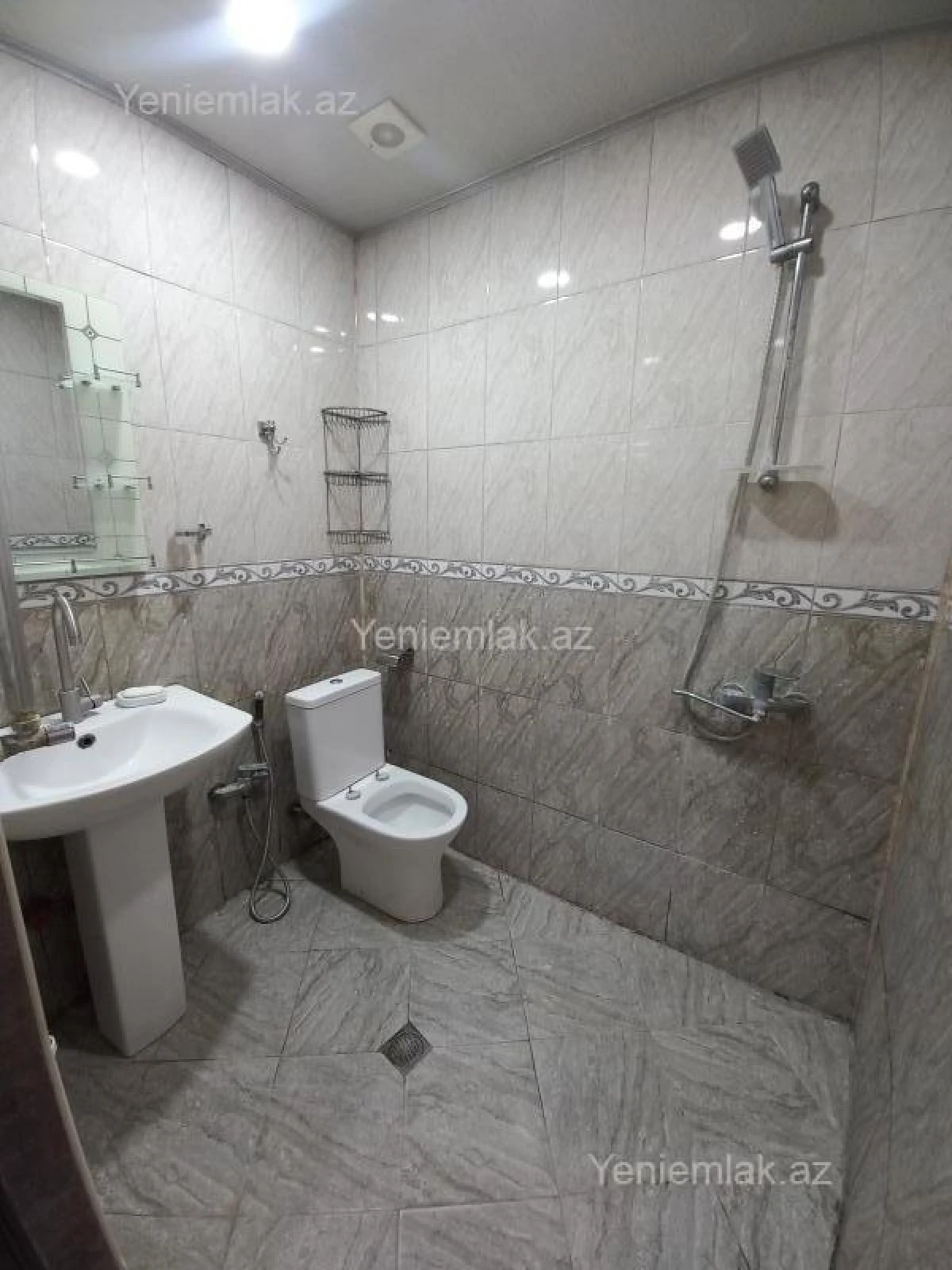 Satılır 1 otaqlı yeni tikili 50 m²