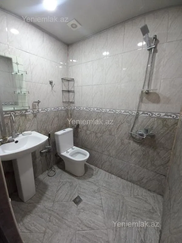 Satılır 1 otaqlı yeni tikili 50 m²