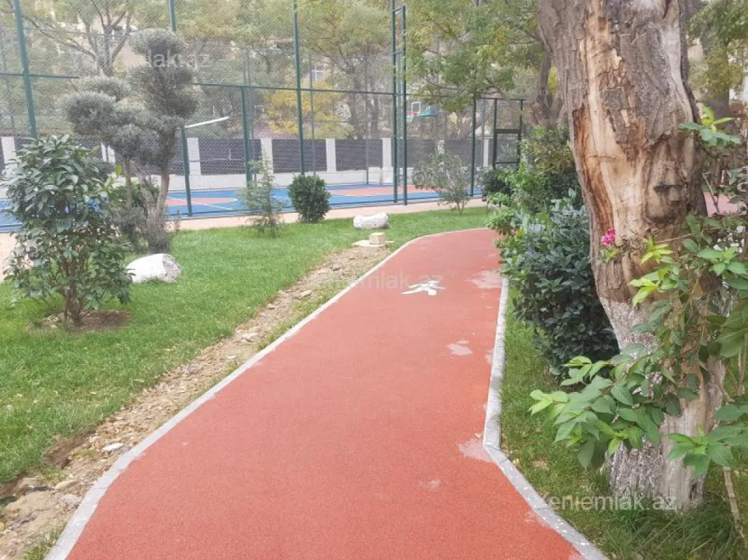 Satılır qaraj 25 m²