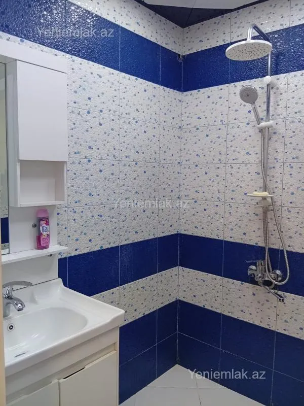 Satılır 3 otaqlı köhnə tikili 90 m²