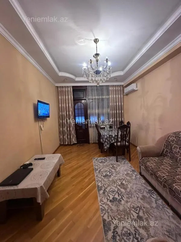 Satılır 3 otaqlı yeni tikili 65 m²