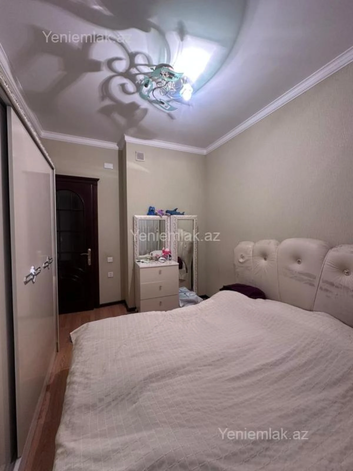 Satılır 3 otaqlı yeni tikili 65 m²