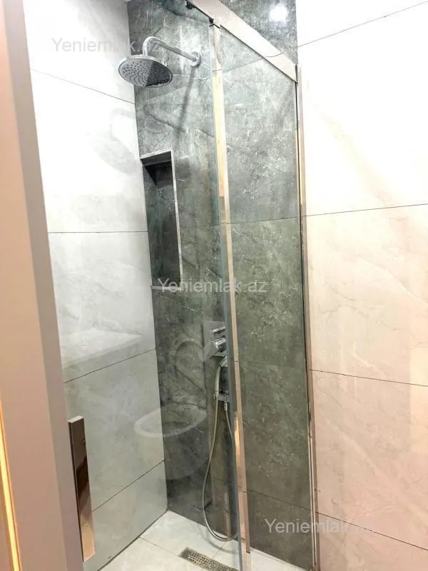 Satılır 2 otaqlı yeni tikili 100 m²