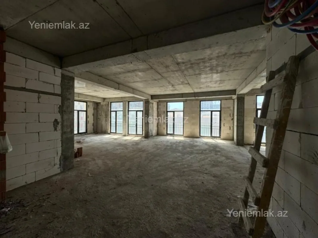 Satılır 4 otaqlı yeni tikili 164 m²