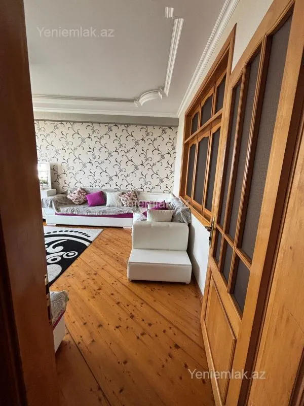 Satılır 3 otaqlı yeni tikili 95 m²
