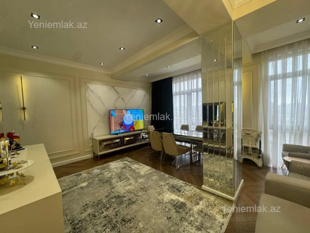 Satılır 3 otaqlı yeni tikili 120 m²