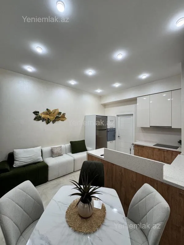 Satılır 4 otaqlı yeni tikili 145 m²