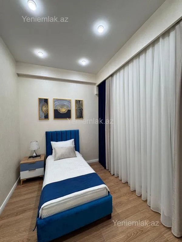 Satılır 4 otaqlı yeni tikili 145 m²