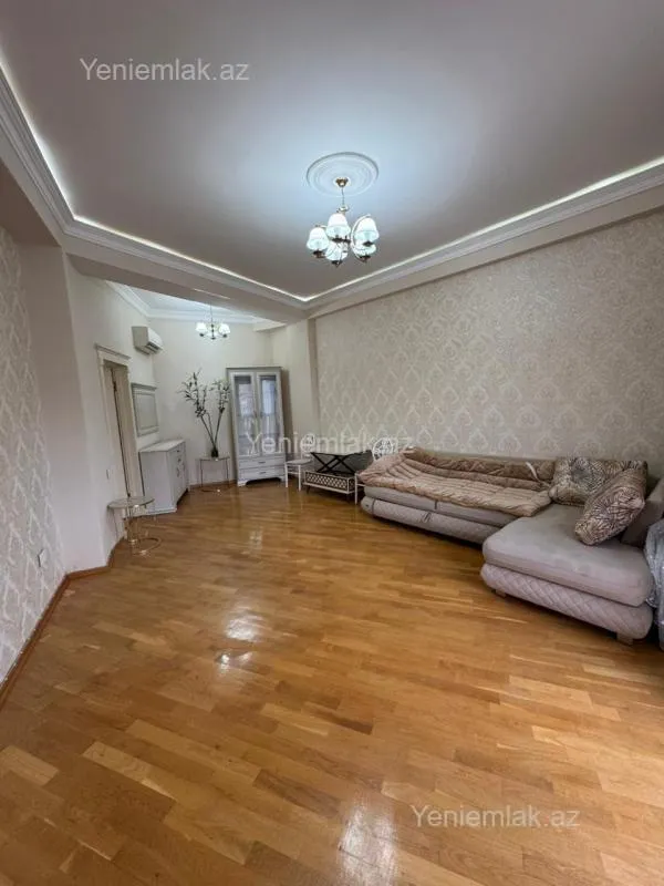 Satılır 2 otaqlı yeni tikili 60 m²