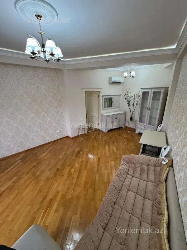 Satılır 2 otaqlı yeni tikili 60 m²
