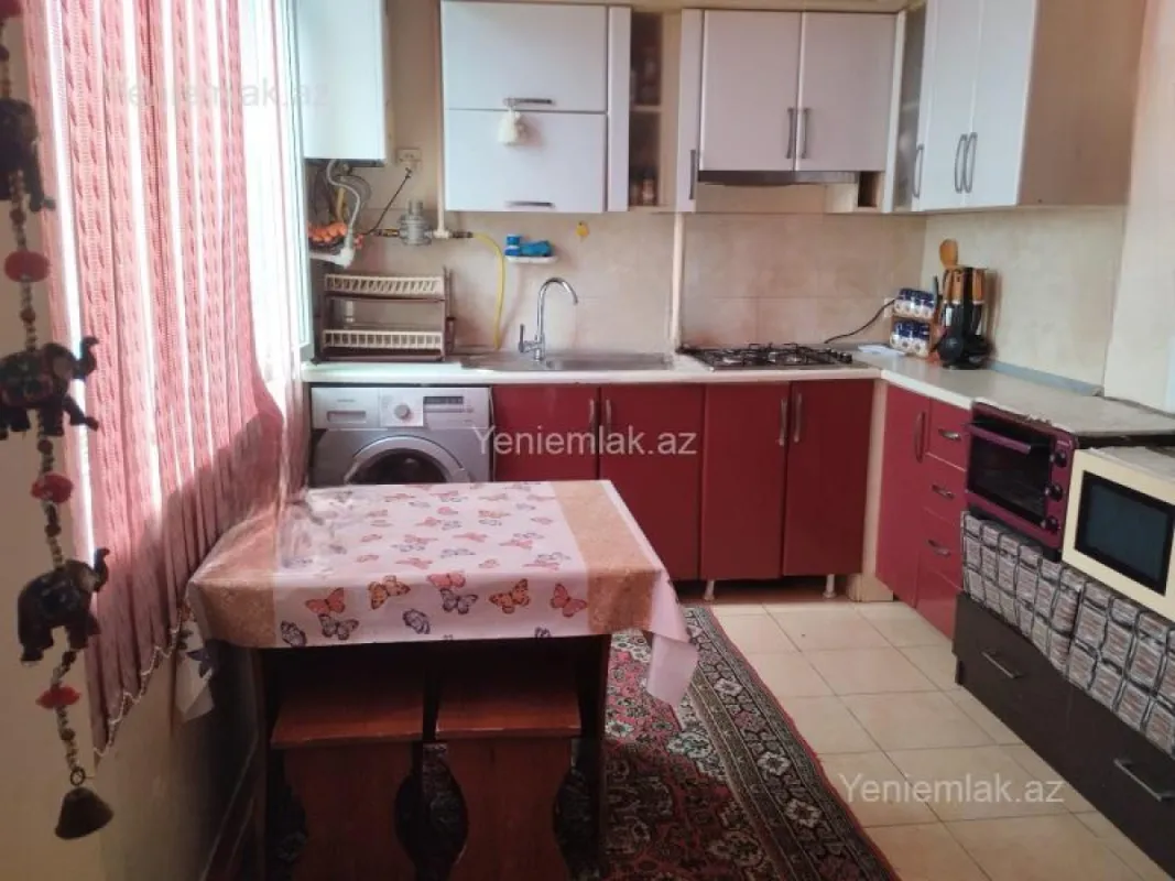 Satılır 3 otaqlı yeni tikili 75 m²