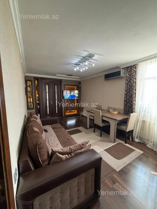 Satılır 2 otaqlı köhnə tikili 45 m²