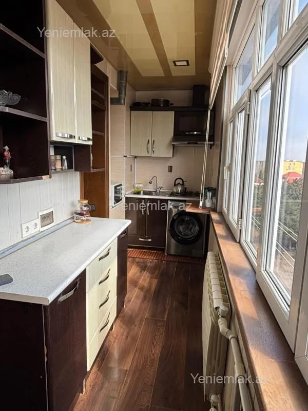 Satılır 2 otaqlı köhnə tikili 45 m²