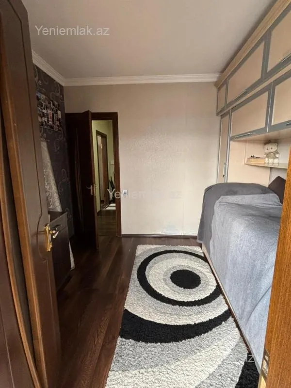 Satılır 2 otaqlı köhnə tikili 45 m²