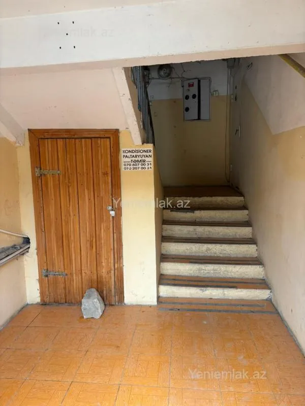 Satılır 2 otaqlı köhnə tikili 45 m²
