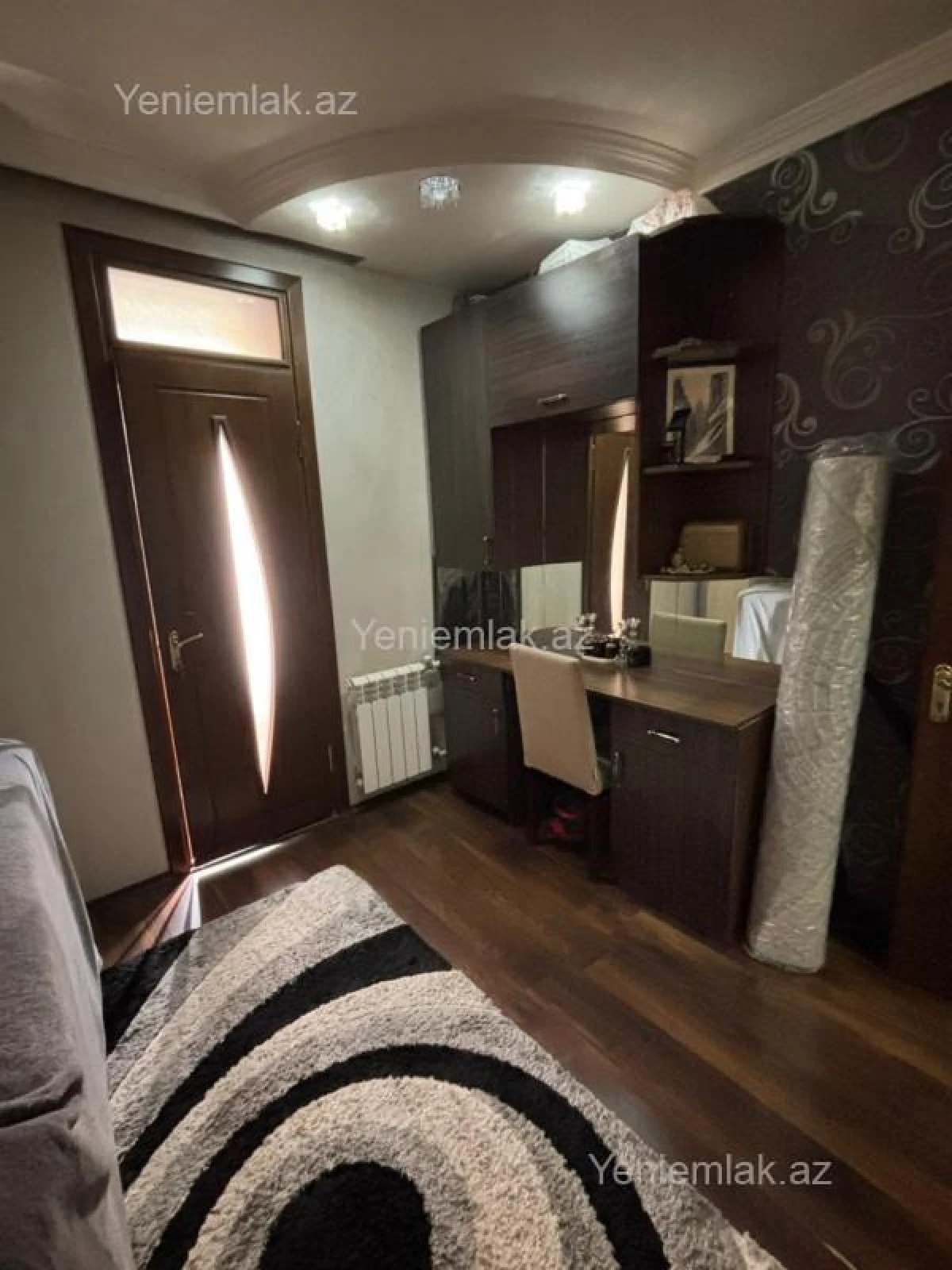 Satılır 2 otaqlı köhnə tikili 45 m²