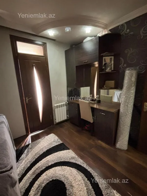Satılır 2 otaqlı köhnə tikili 45 m²