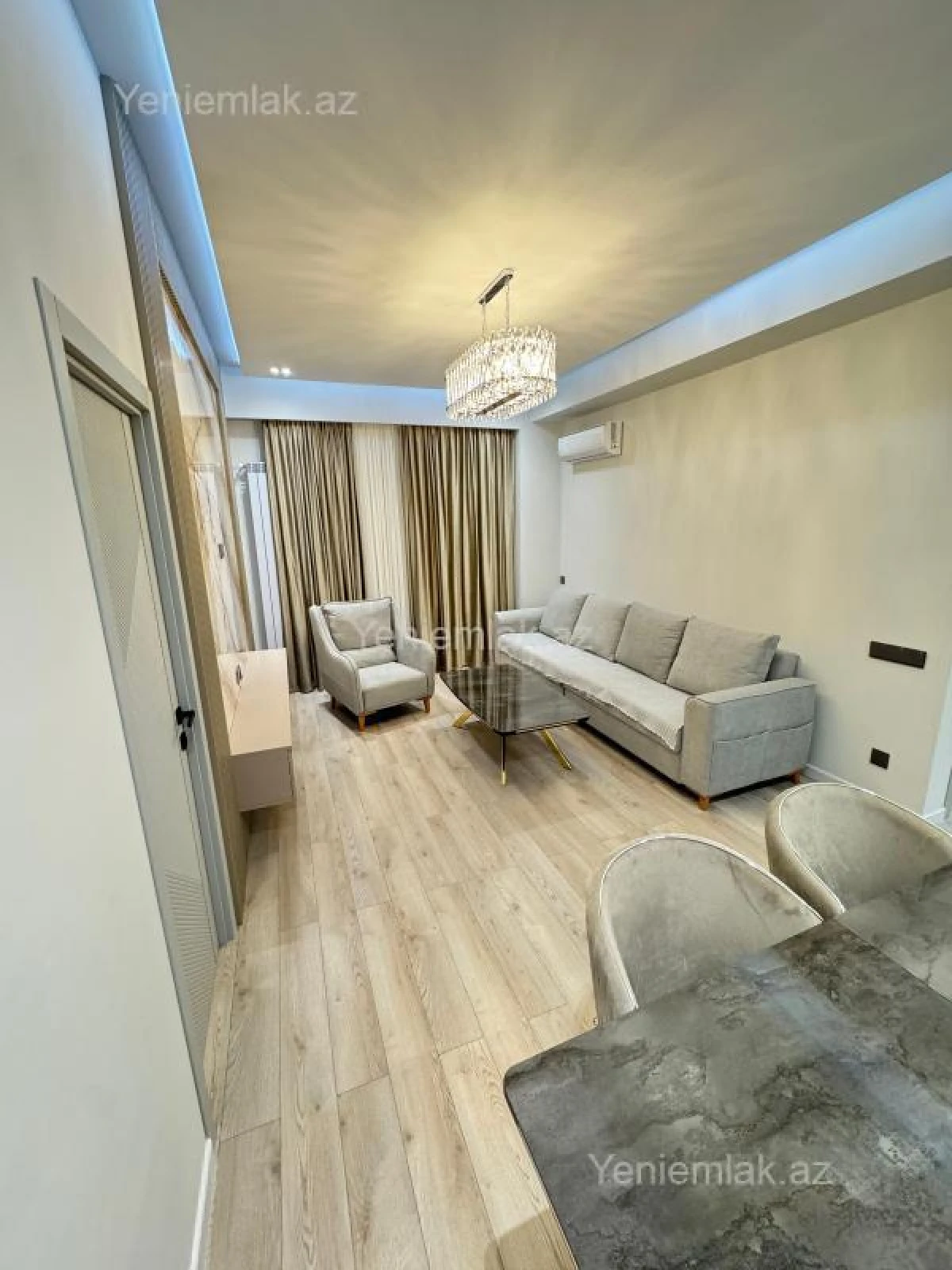 Satılır 3 otaqlı yeni tikili 98 m²
