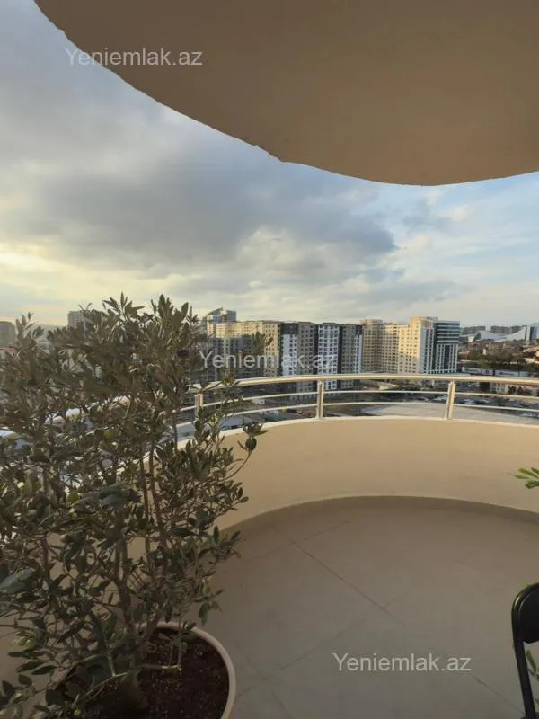 Satılır 2 otaqlı yeni tikili 61 m²