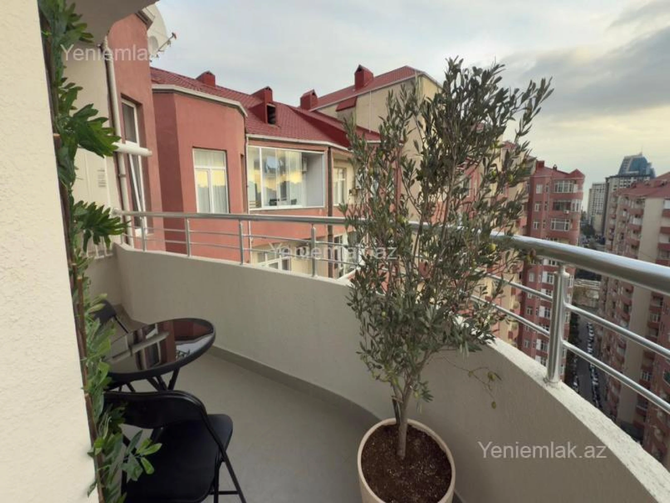 Satılır 2 otaqlı yeni tikili 61 m²