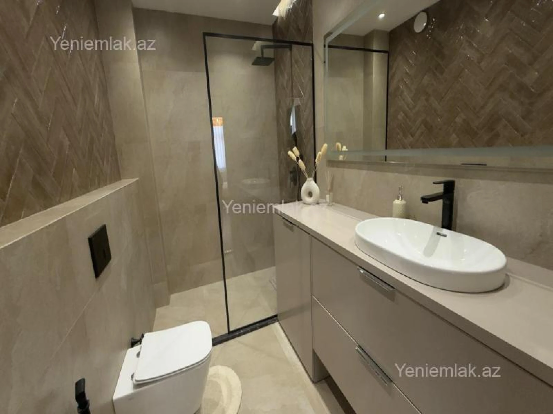 Satılır 2 otaqlı yeni tikili 61 m²