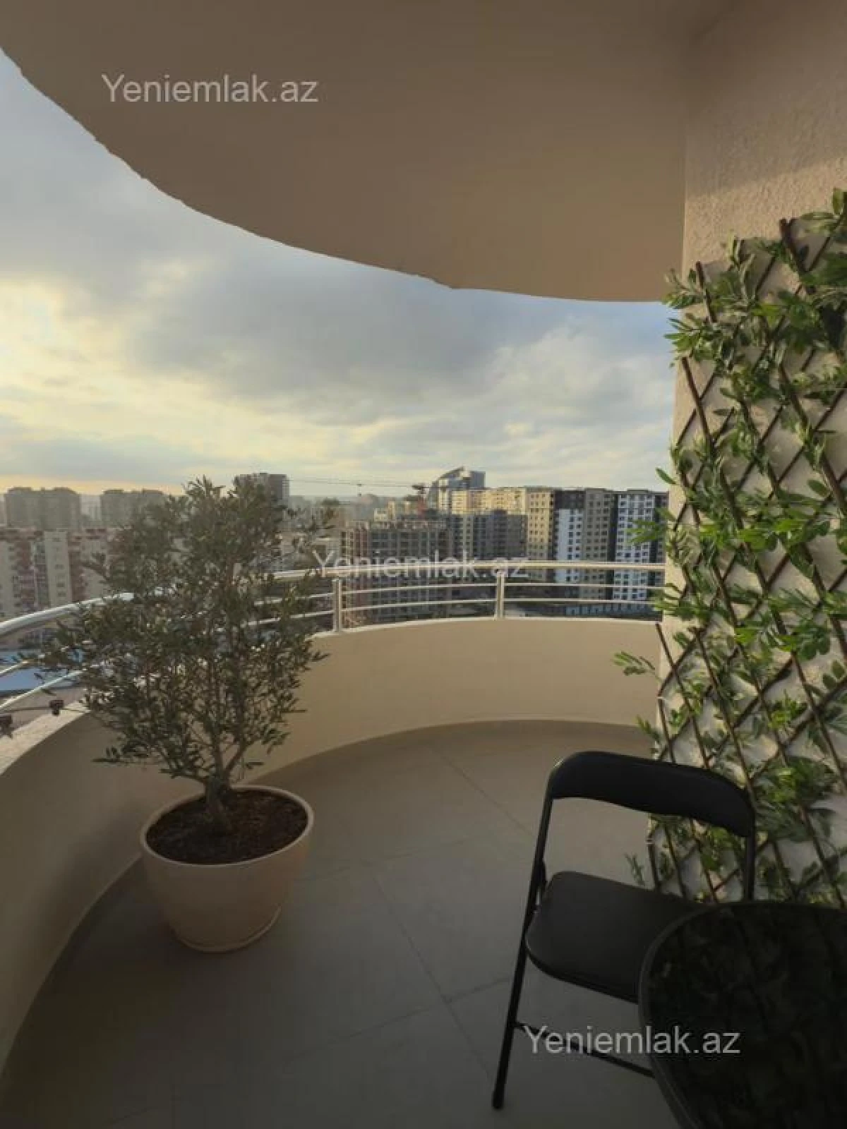 Satılır 2 otaqlı yeni tikili 61 m²