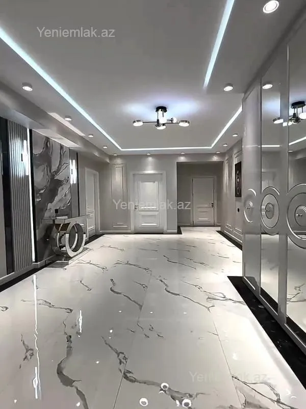 Satılır 3 otaqlı yeni tikili 140 m²