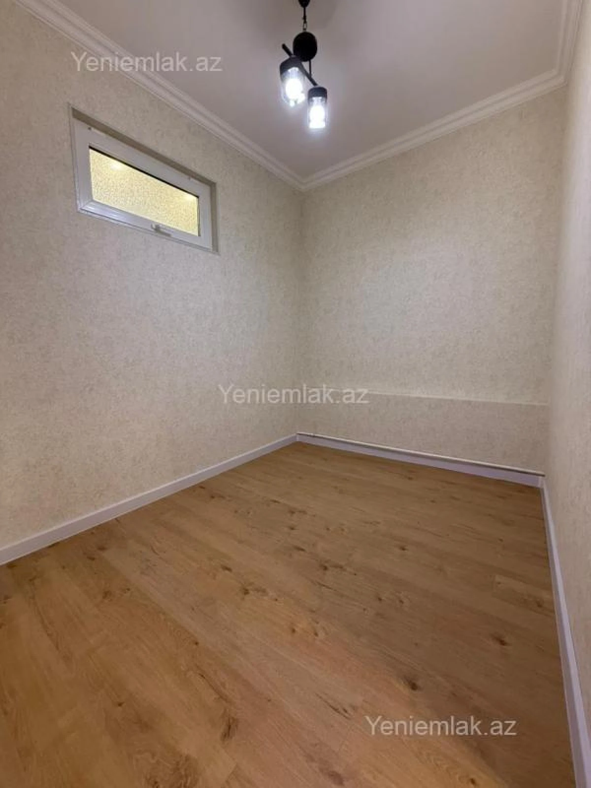 Satılır 3 otaqlı köhnə tikili 60 m²