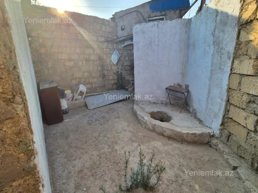Satılır 2 otaqlı həyət evi 40 m²
