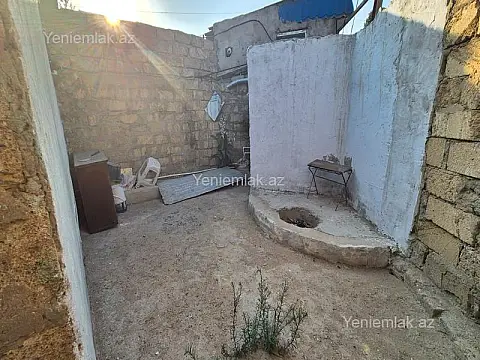 Satılır 2 otaqlı həyət evi 40 m²
