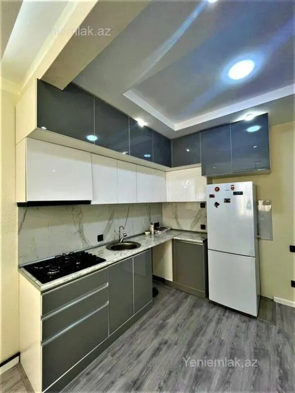 Satılır 2 otaqlı yeni tikili 81 m²