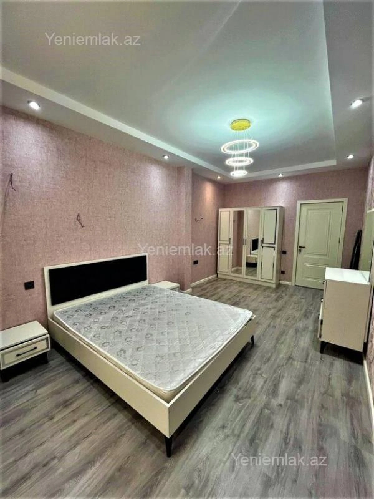 Satılır 2 otaqlı yeni tikili 81 m²
