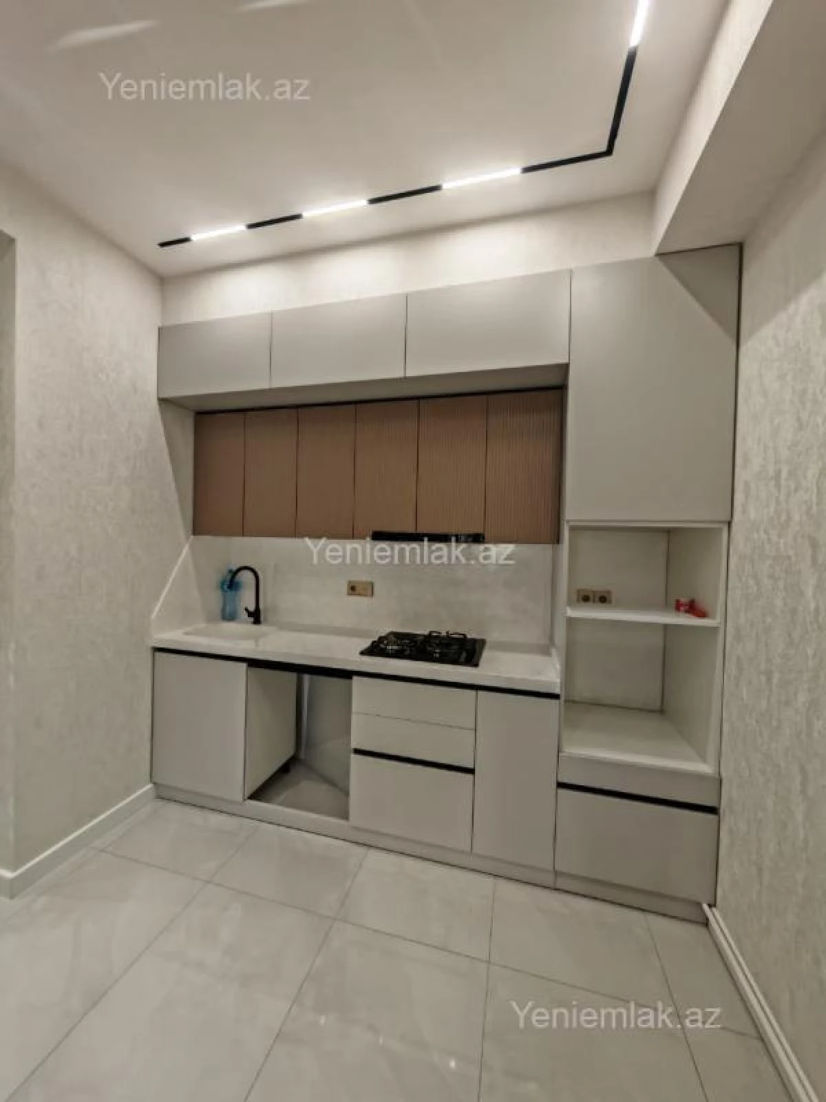 Satılır 3 otaqlı yeni tikili 88 m²