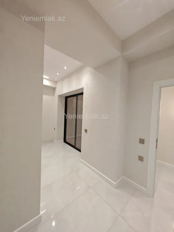 Satılır 3 otaqlı yeni tikili 88 m²