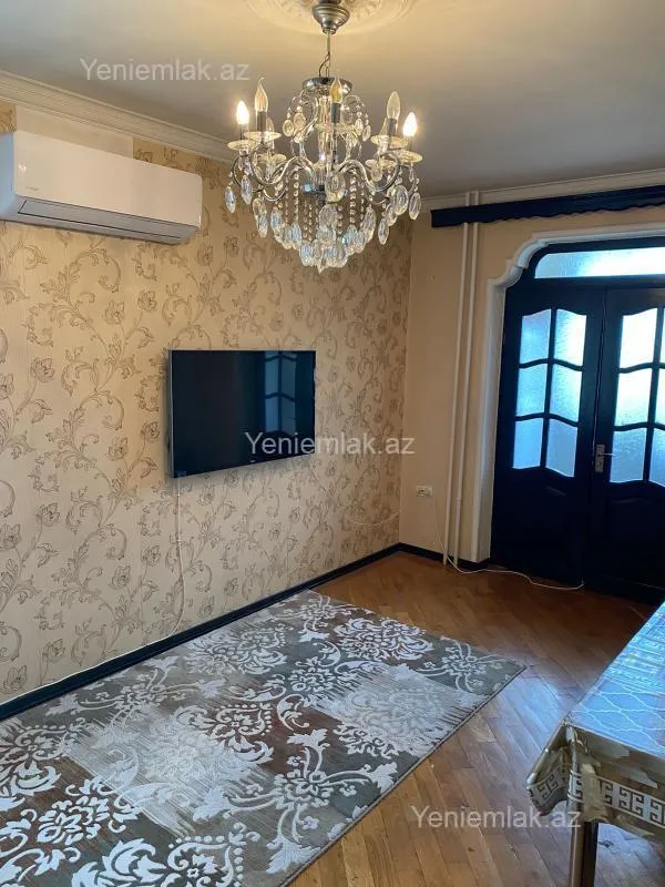 Satılır 3 otaqlı köhnə tikili 55 m²