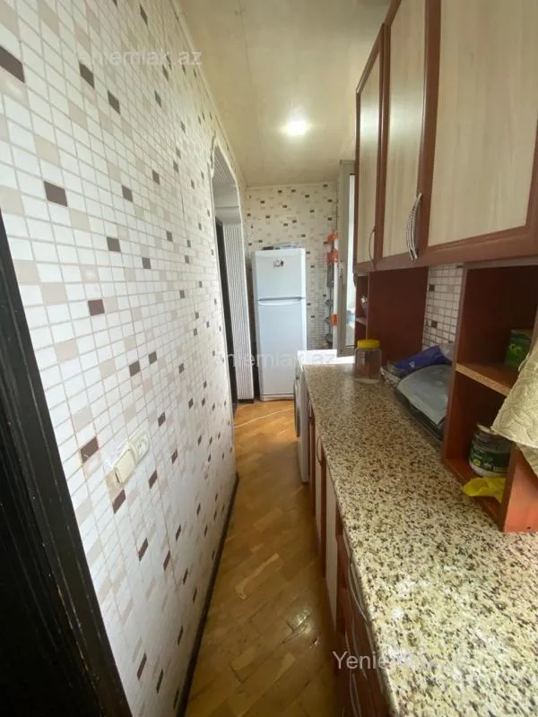 Satılır 3 otaqlı köhnə tikili 55 m²