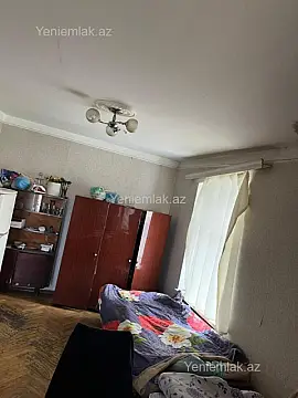 Satılır 1 otaqlı köhnə tikili 40 m²