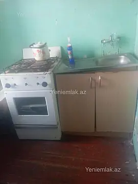 Satılır 1 otaqlı köhnə tikili 40 m²