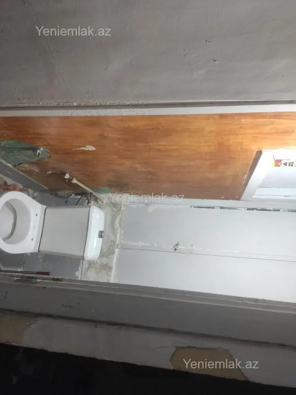 Satılır 2 otaqlı köhnə tikili 65 m²