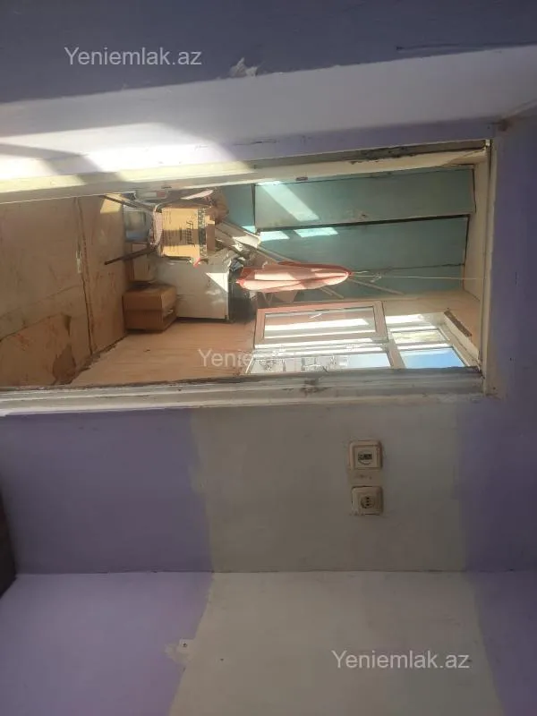 Satılır 2 otaqlı köhnə tikili 65 m²