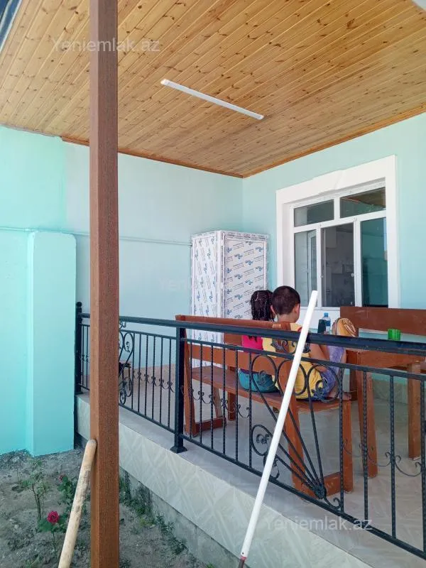 Satılır 3 otaqlı həyət evi 100 m²