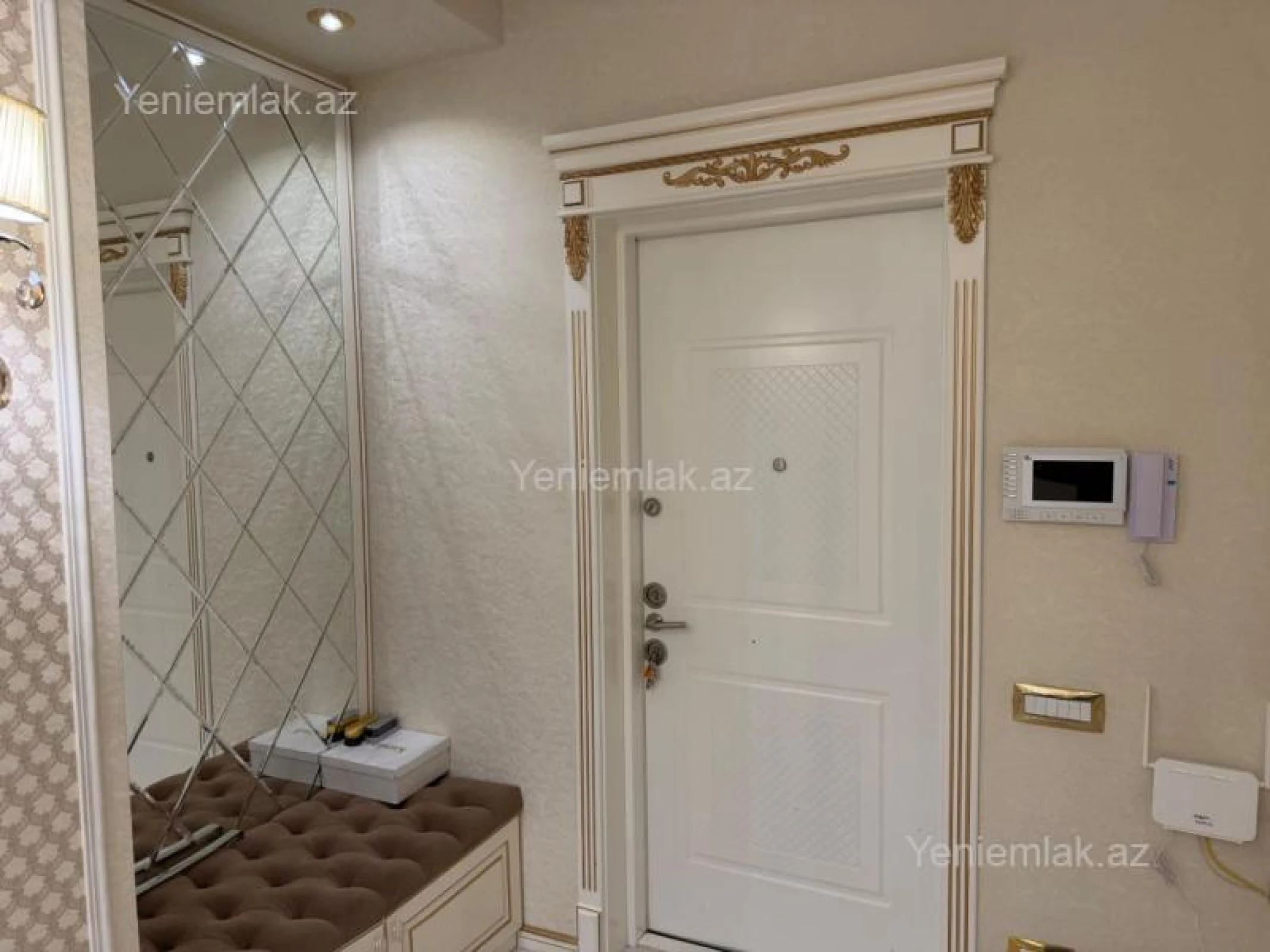 Satılır 4 otaqlı yeni tikili 180 m²