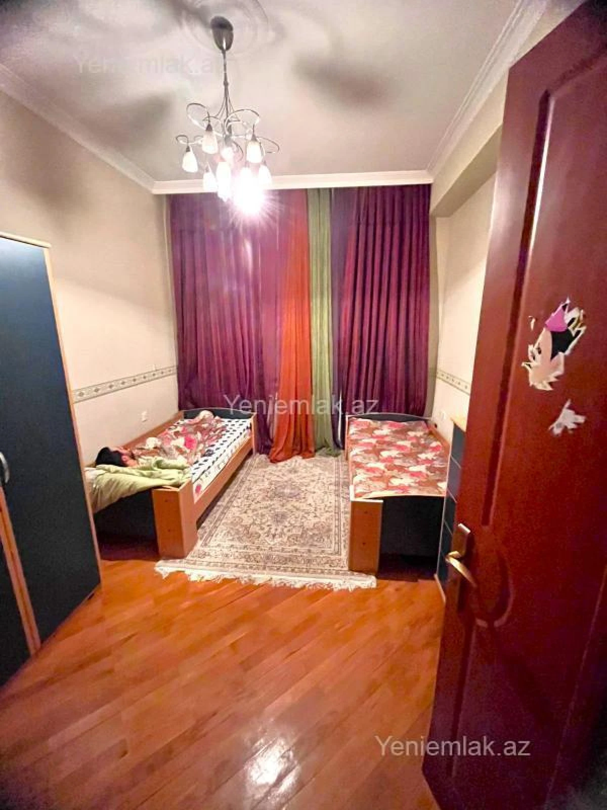 Satılır 4 otaqlı yeni tikili 215 m²
