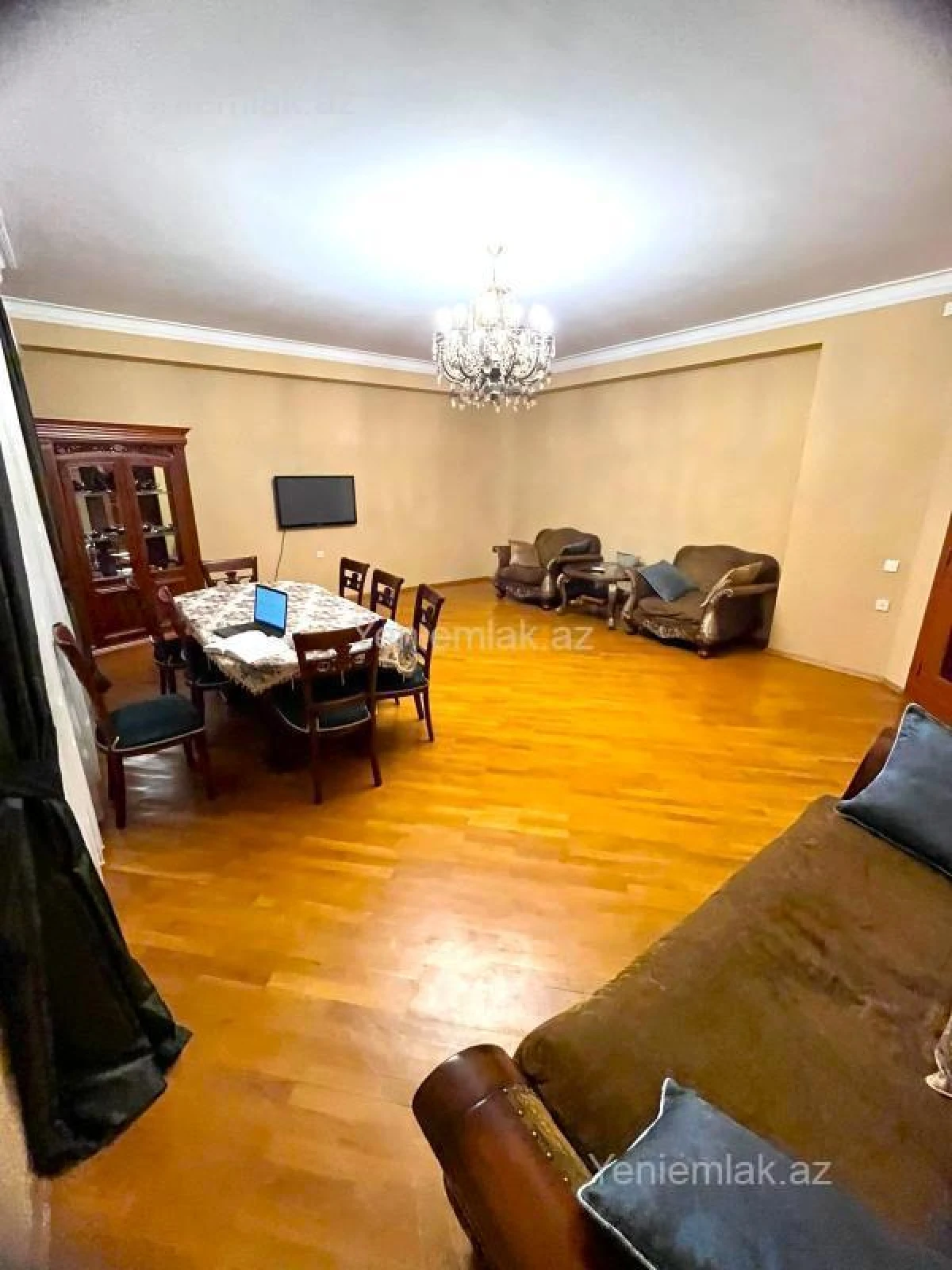 Satılır 4 otaqlı yeni tikili 215 m²