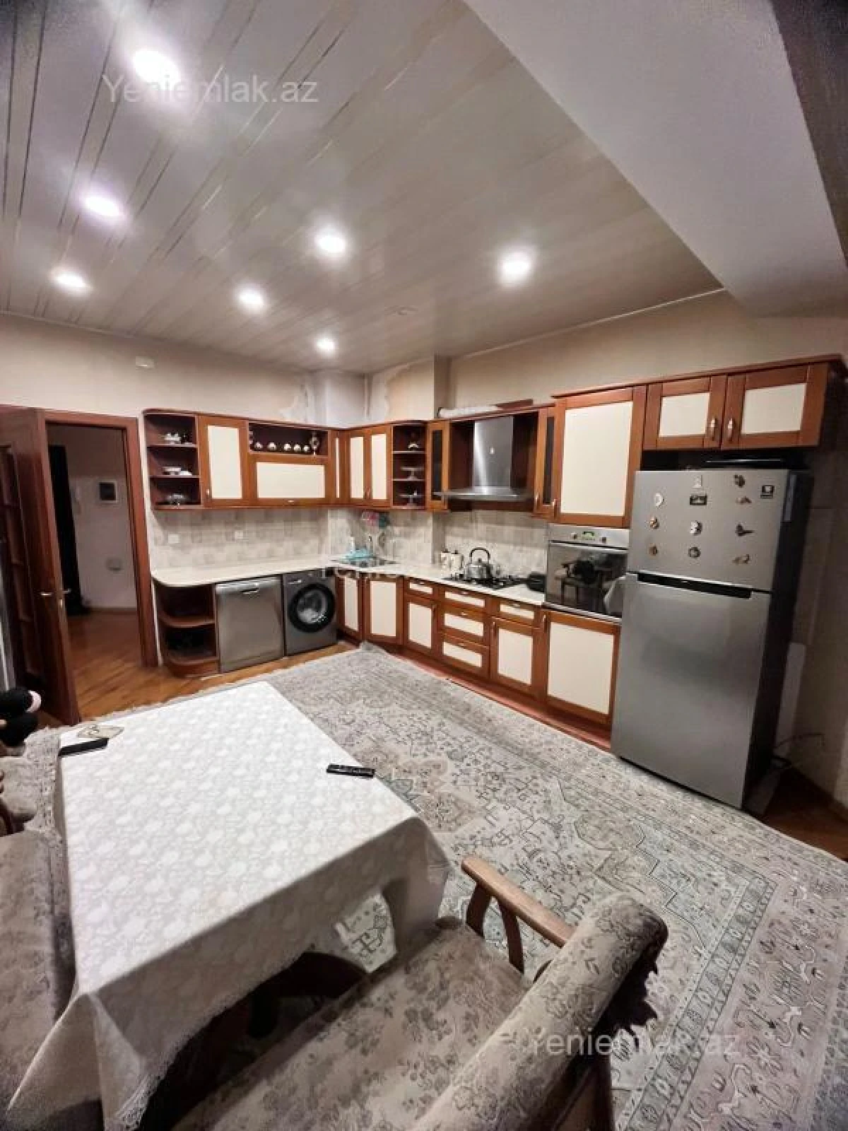 Satılır 4 otaqlı yeni tikili 215 m²