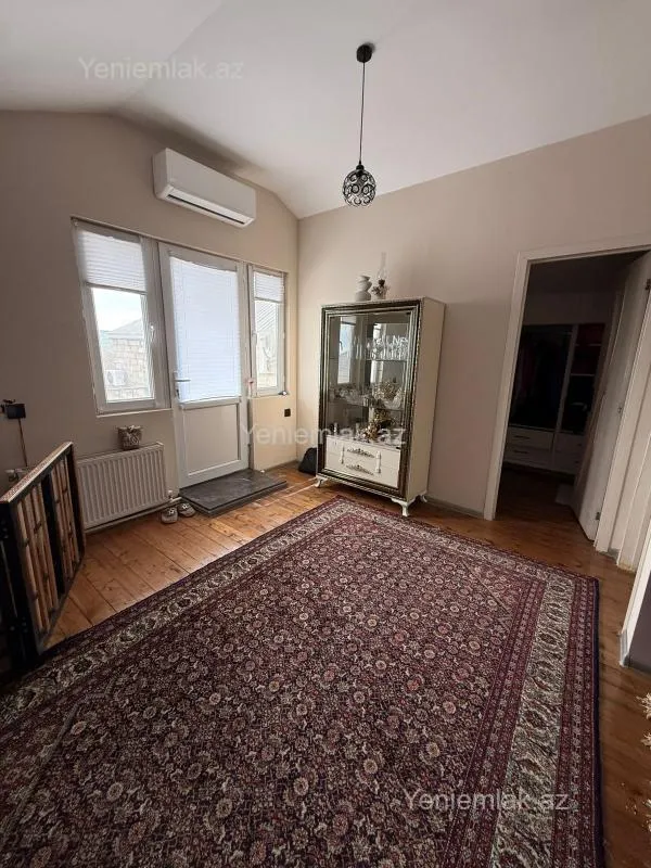 Satılır 4 otaqlı həyət evi 90 m²