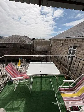 Satılır 4 otaqlı həyət evi 90 m²