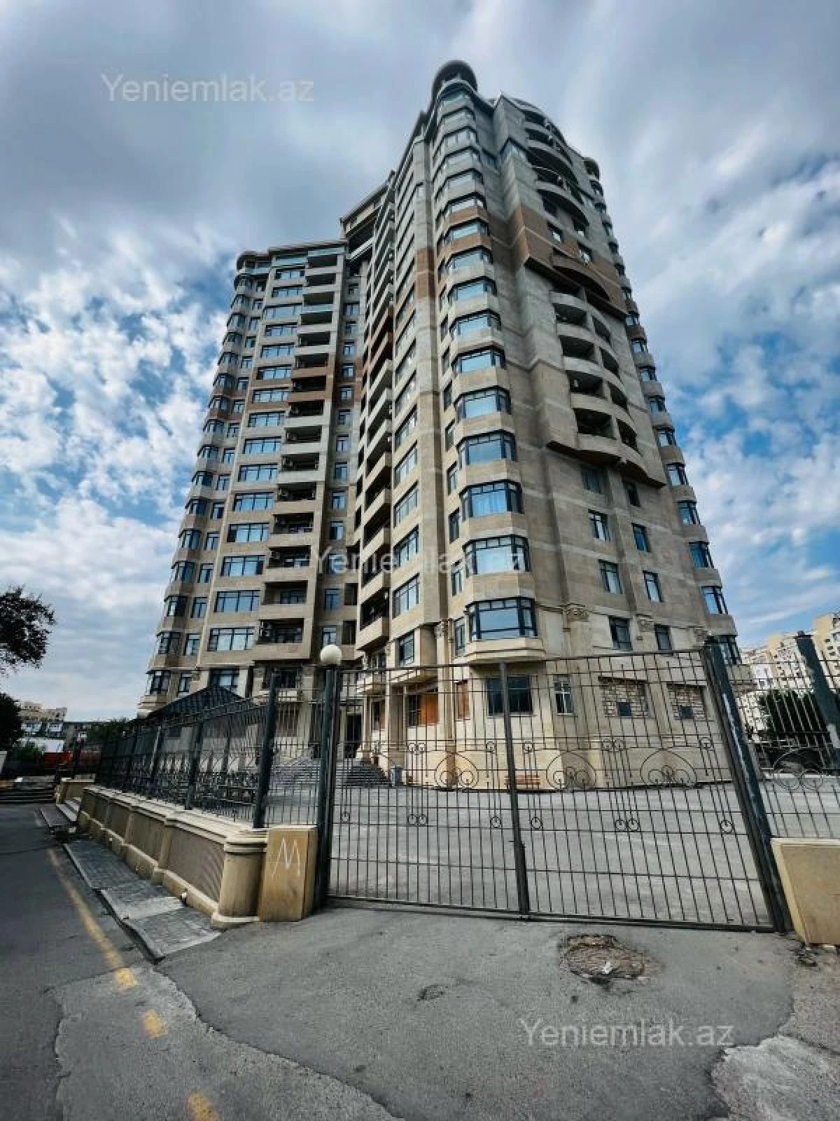 Satılır 3 otaqlı yeni tikili 146 m²