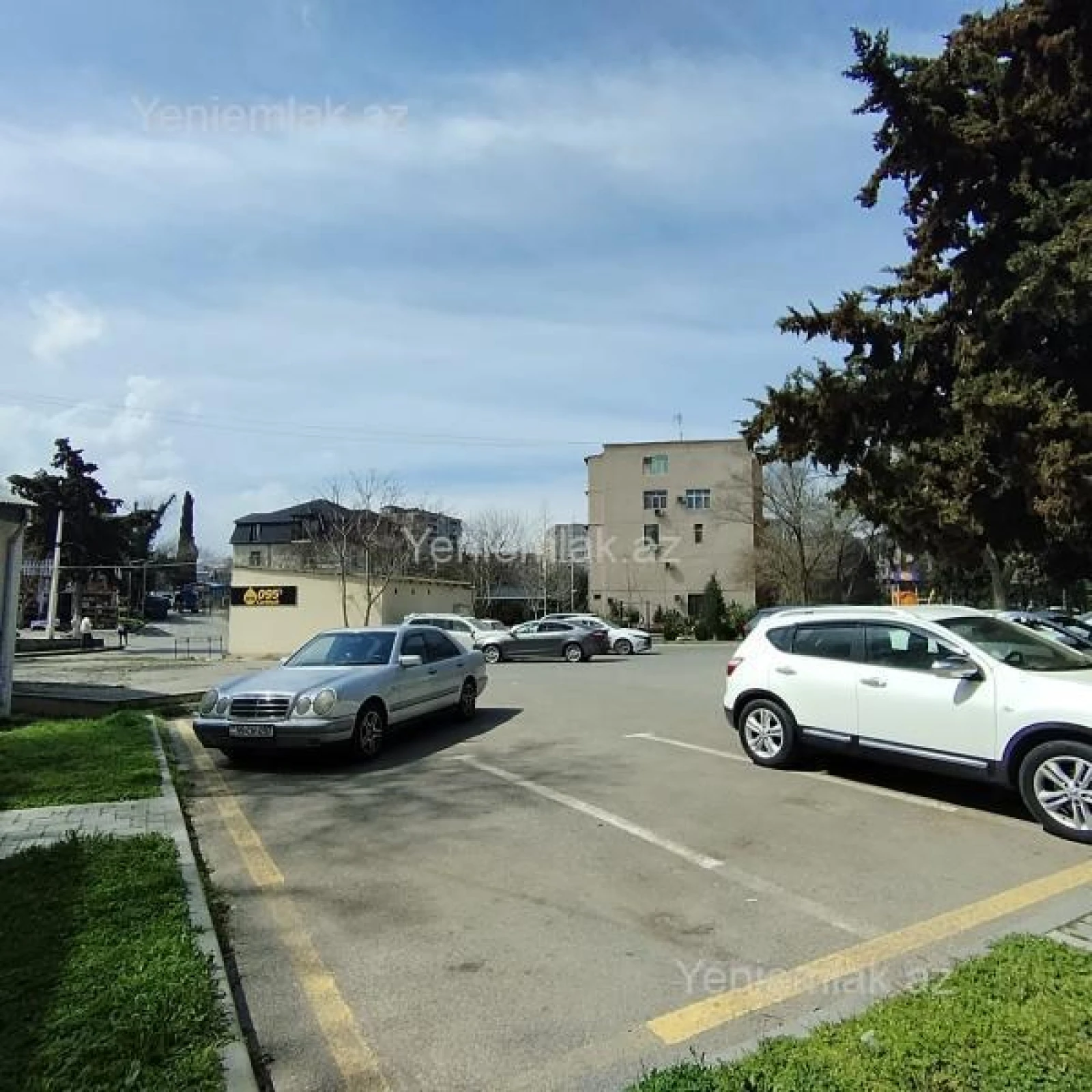 Satılır 2 otaqlı köhnə tikili 60 m²