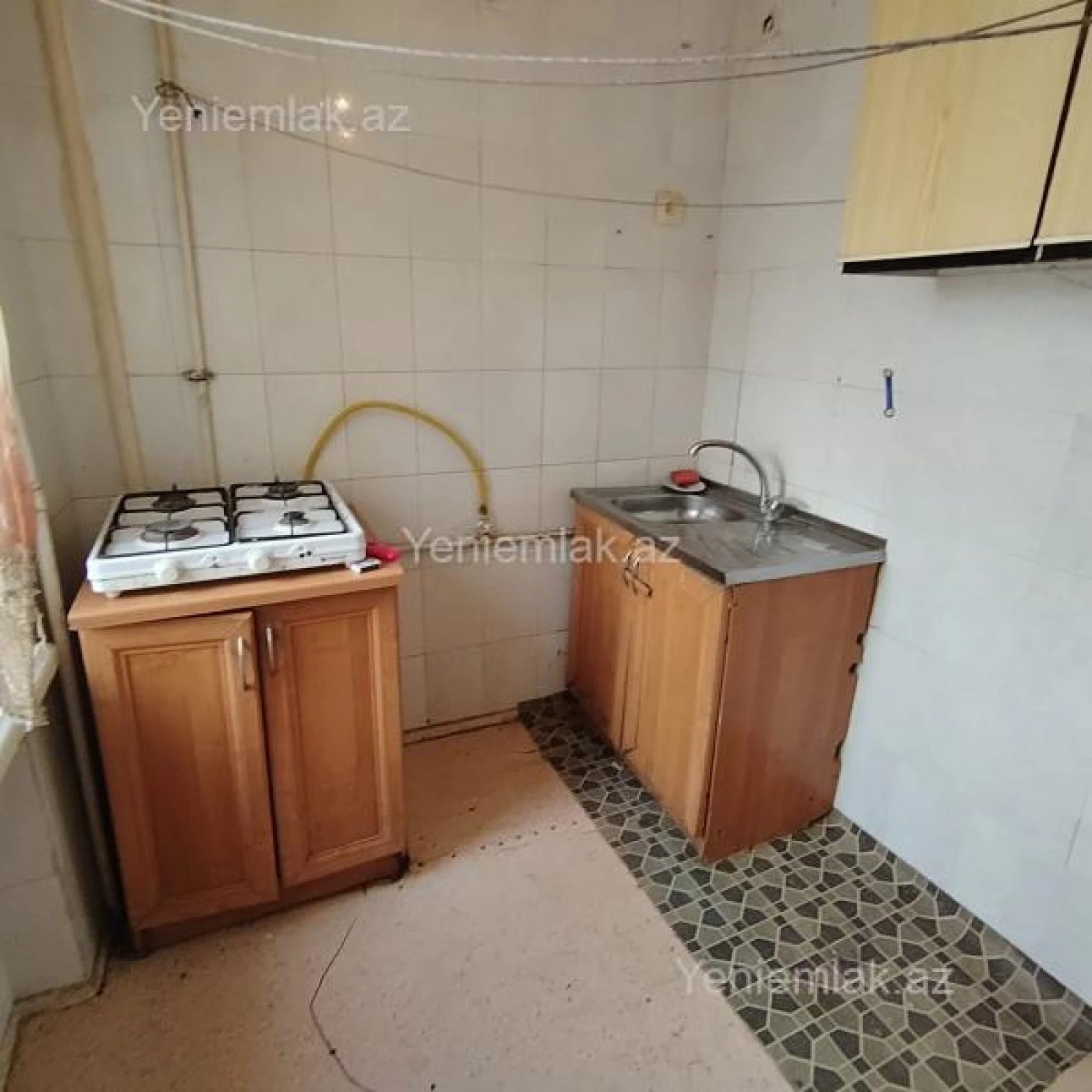 Satılır 2 otaqlı köhnə tikili 60 m²